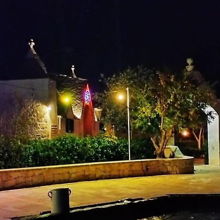 Trullo Il Focolare In Masseria Cisternino Exterior photo